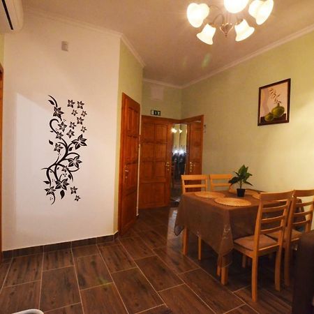 Appartement Bathory Apartman à Eger Extérieur photo