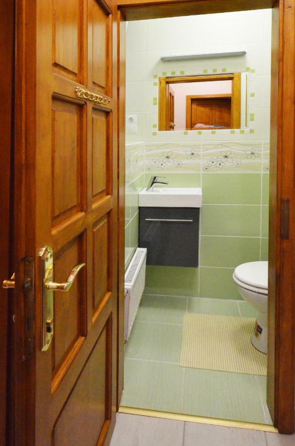 Appartement Bathory Apartman à Eger Extérieur photo